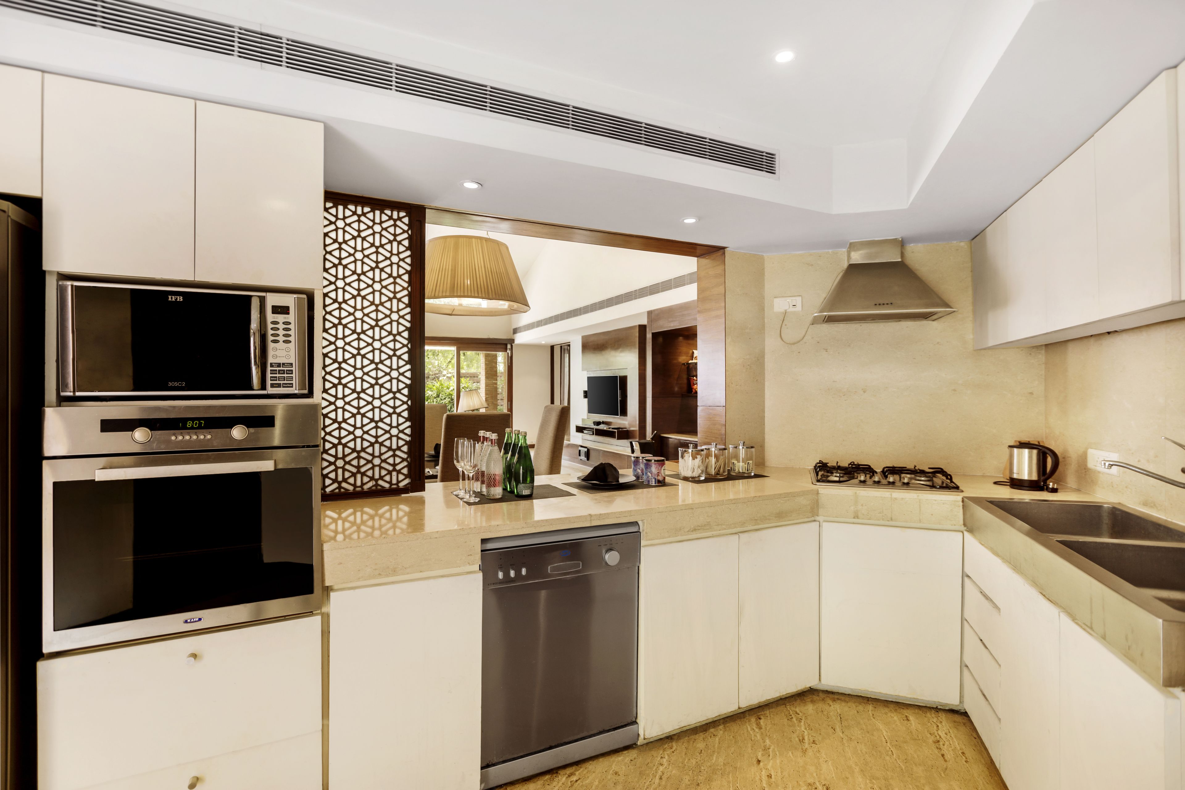 presidential suite, 2 bedrooms | 1 bedroom, minibar, in-room safe, individually decorated