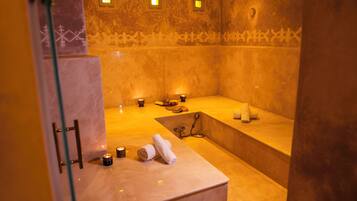 Couples treatment room(s), steam room, Turkish bath/hammam