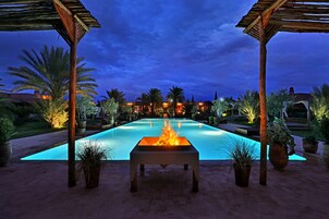 Kvöldverður í boði