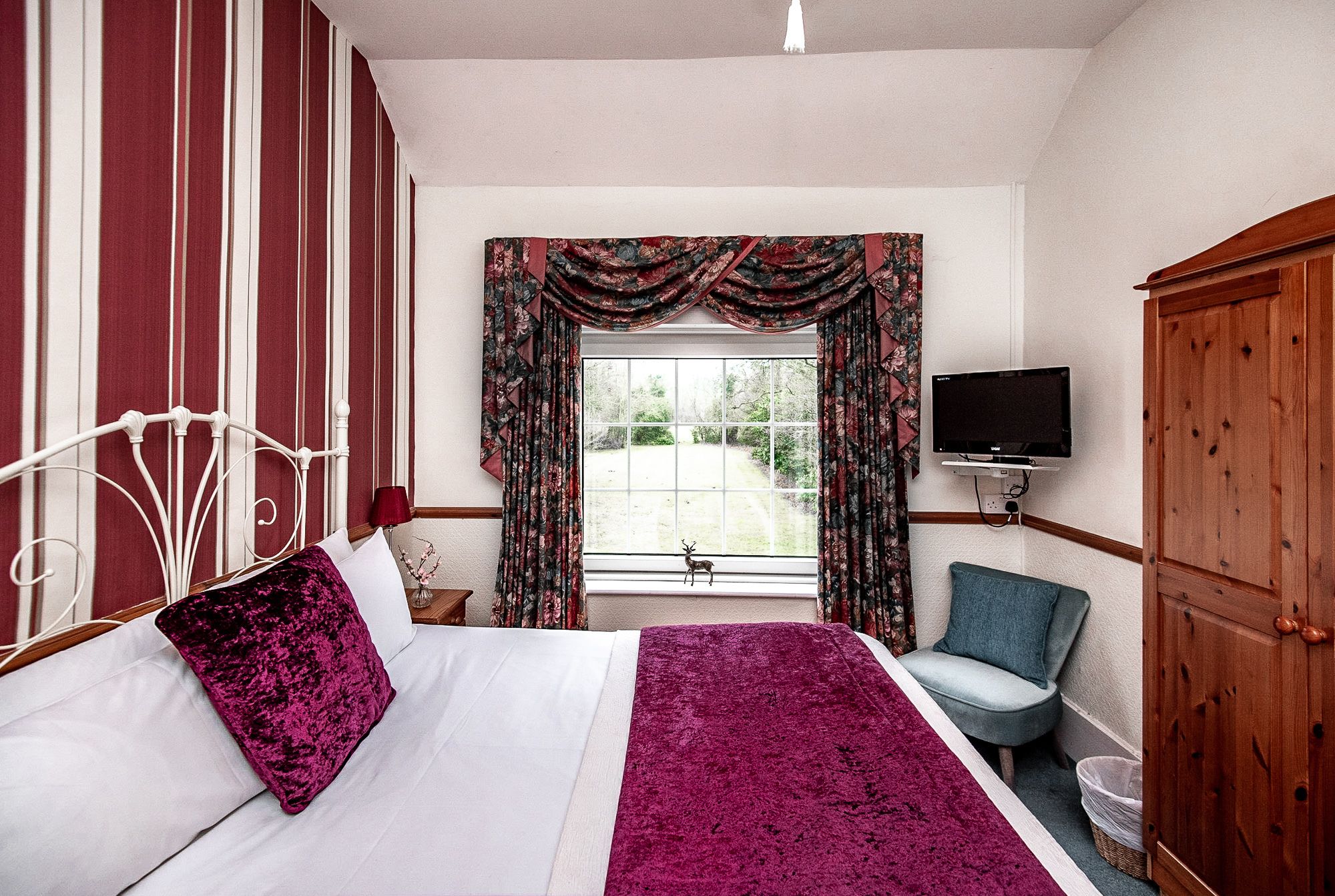 Chambre Double | Wi-Fi gratuit, draps fournis, réveils