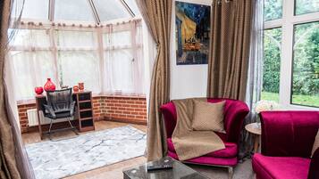 Superior Double Room, 1 Double Bed, Garden View | Free WiFi, bed sheets, alarm clocks