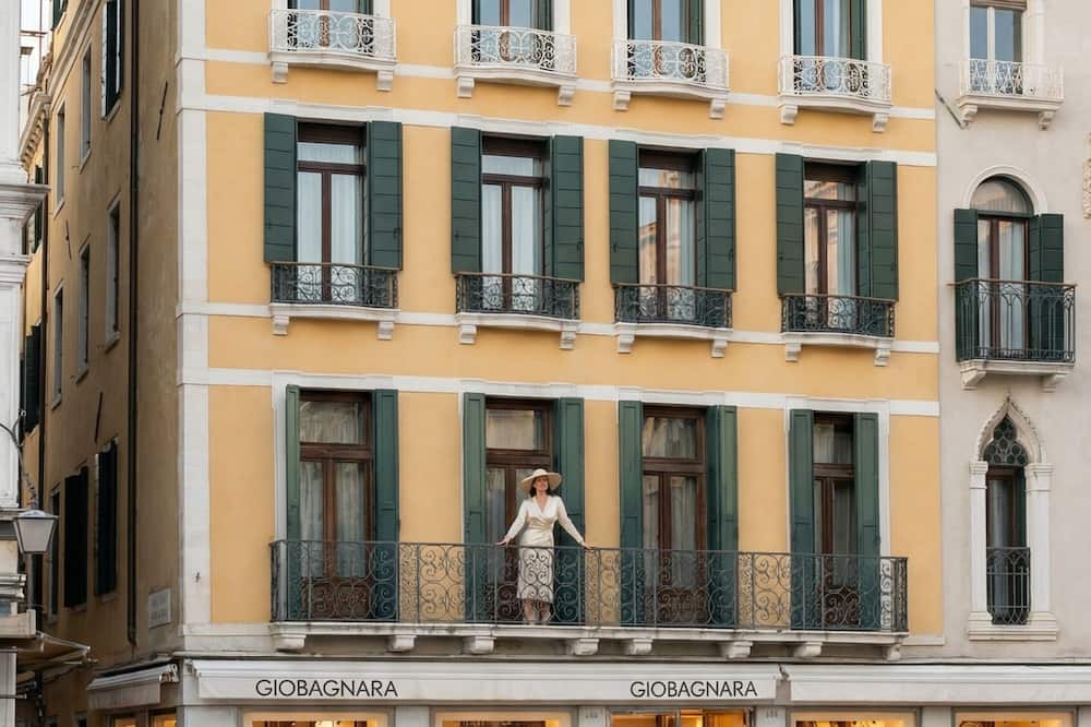 Bellevue Luxury Rooms – San Marco Luxury
