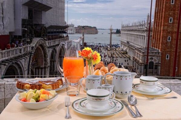 View from property - Bellevue Luxury Rooms – San Marco Luxury (Venice)