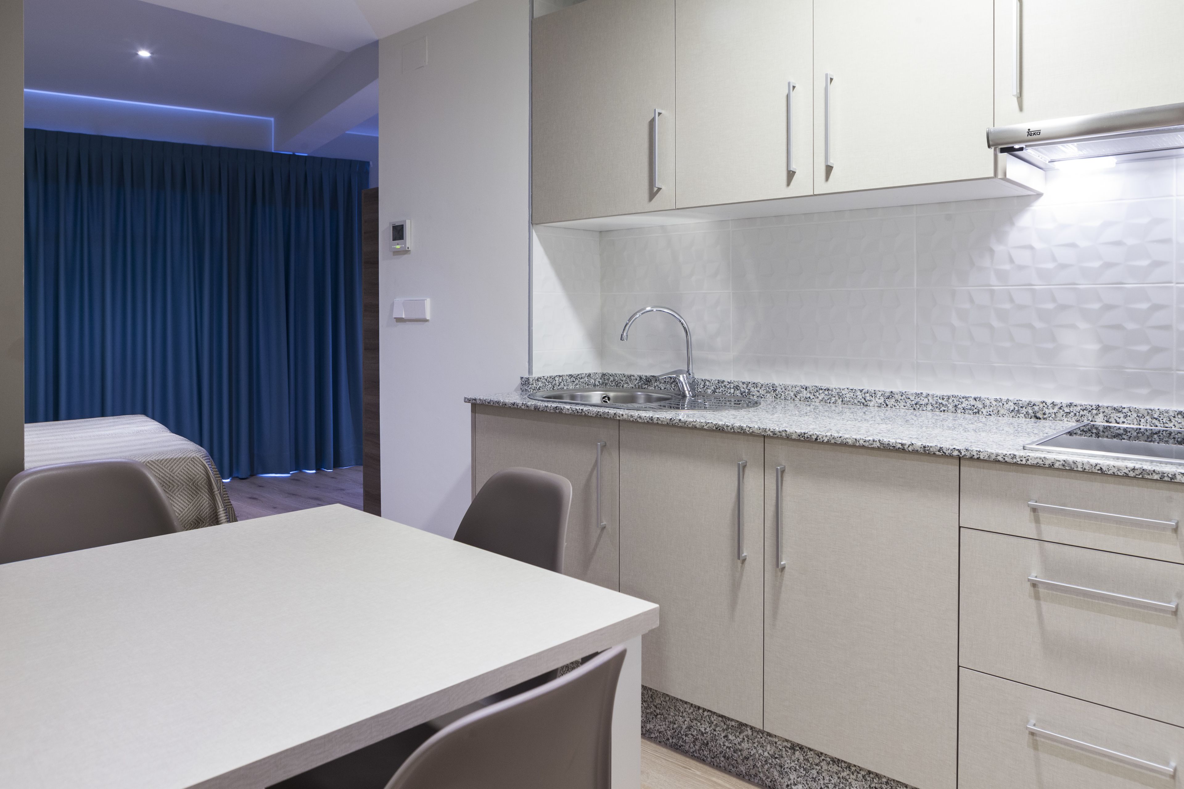 1 chambre, literie hypoallergénique, bureau