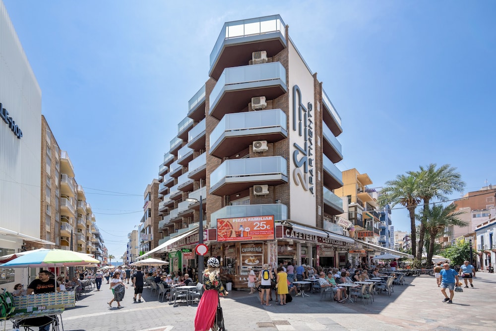 Estudios Benidorm by null