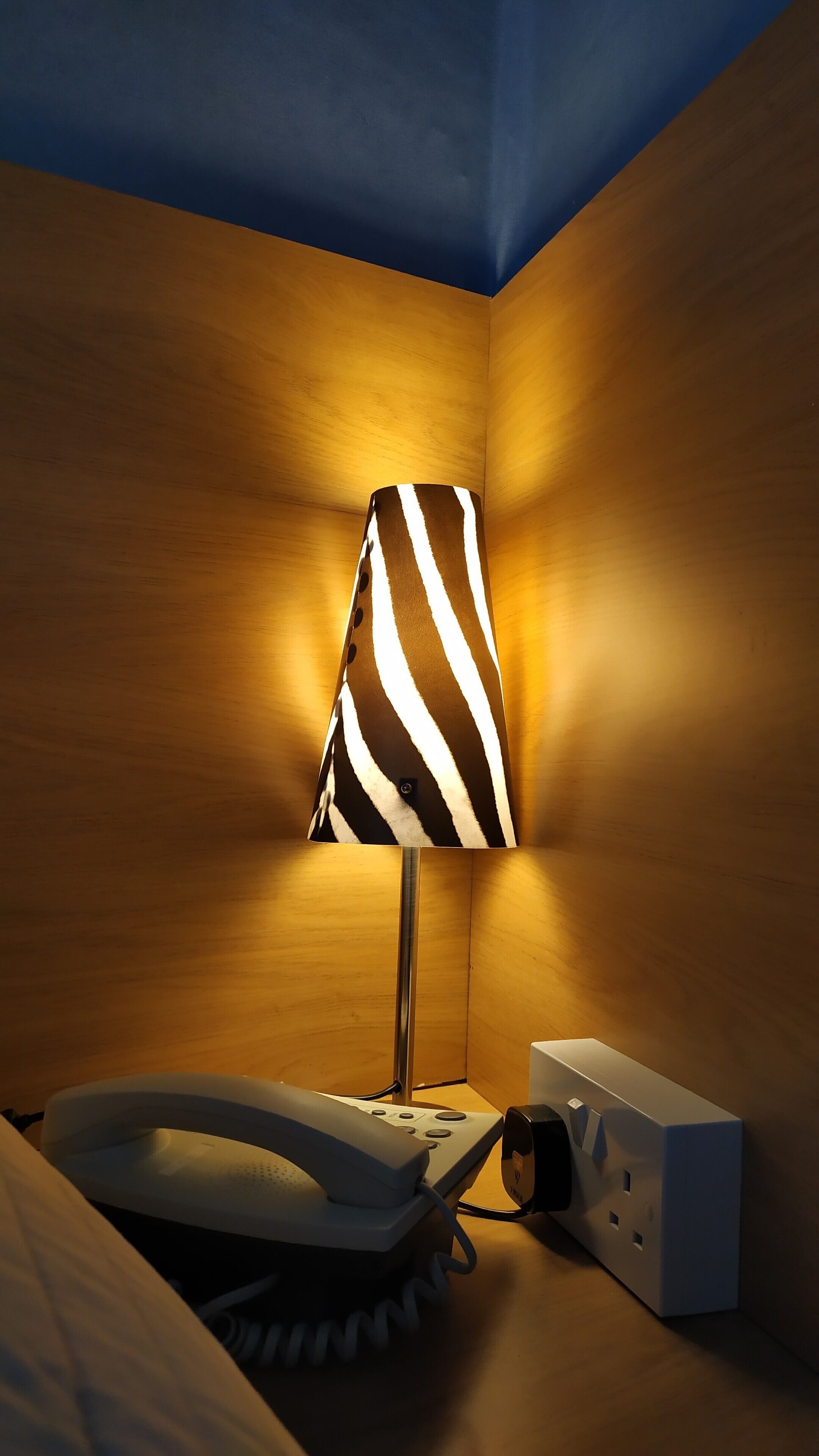 economy room | premium bedding, individually decorated, individually furnished, desk