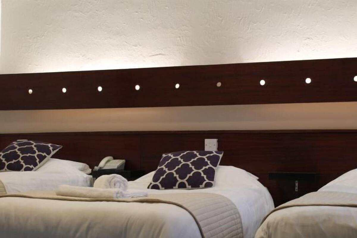 Bộ đồ giường cao cấp, trang trí khác biệt