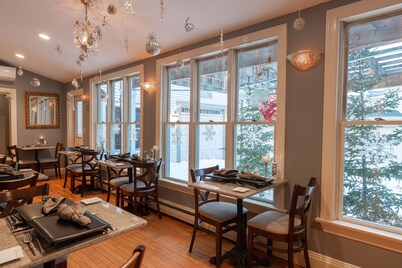 Hartstone Inn