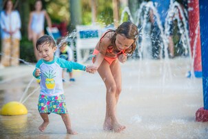 3 outdoor pools, pool umbrellas, sun loungers