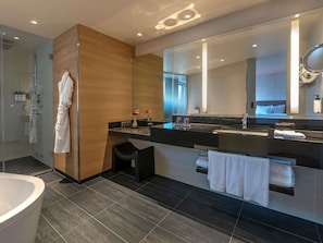Junior Suite, 1 King Bed | Premium bedding, memory foam beds, free minibar items, in-room safe