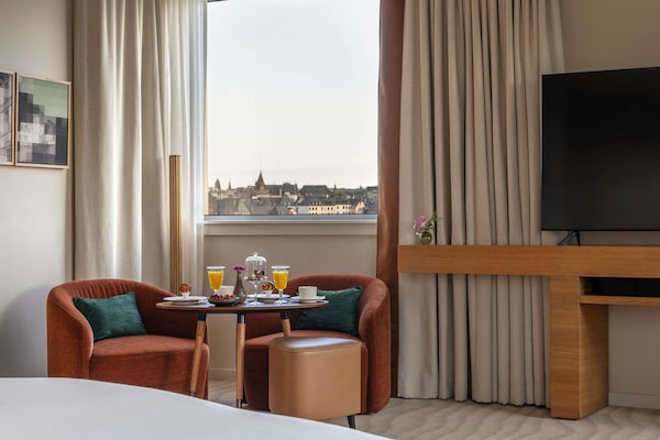 Suite, 1 King-Bett (Prestige. Panoramic View) | Hochwertige Bettwaren, Betten mit Memory-Foam-Matratzen