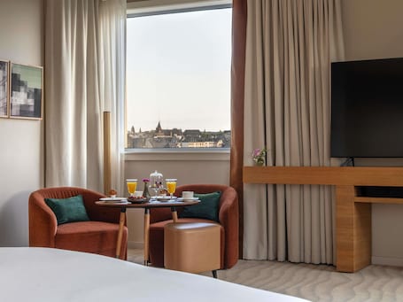 Ropa de cama de alta calidad y colchones con efecto memoria . Sofitel Luxembourg Le Grand Ducal