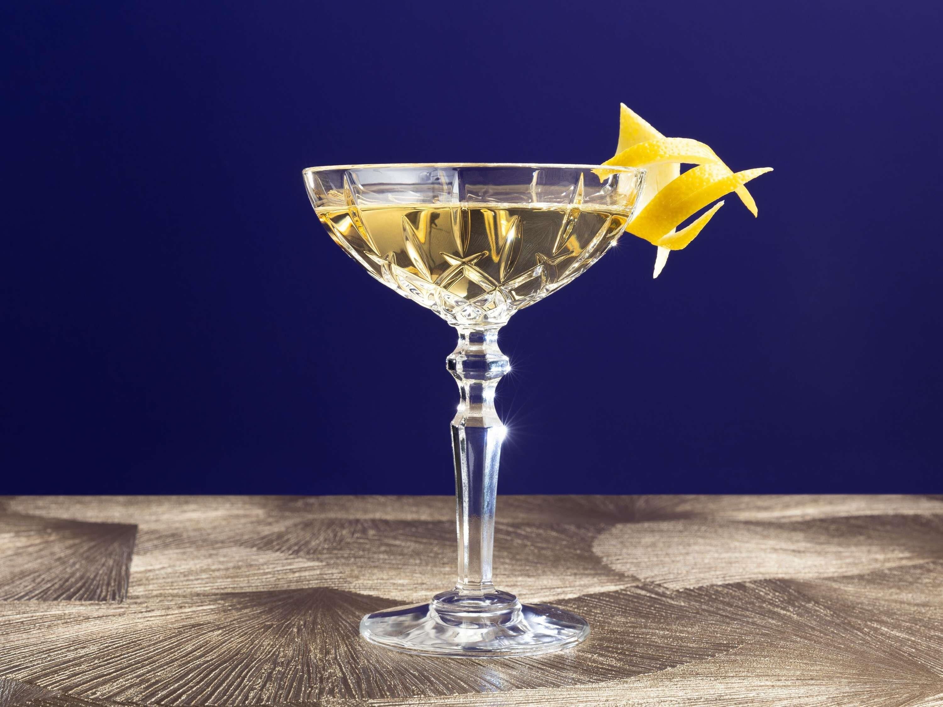 Cocktail bar
