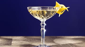 Cocktail bar