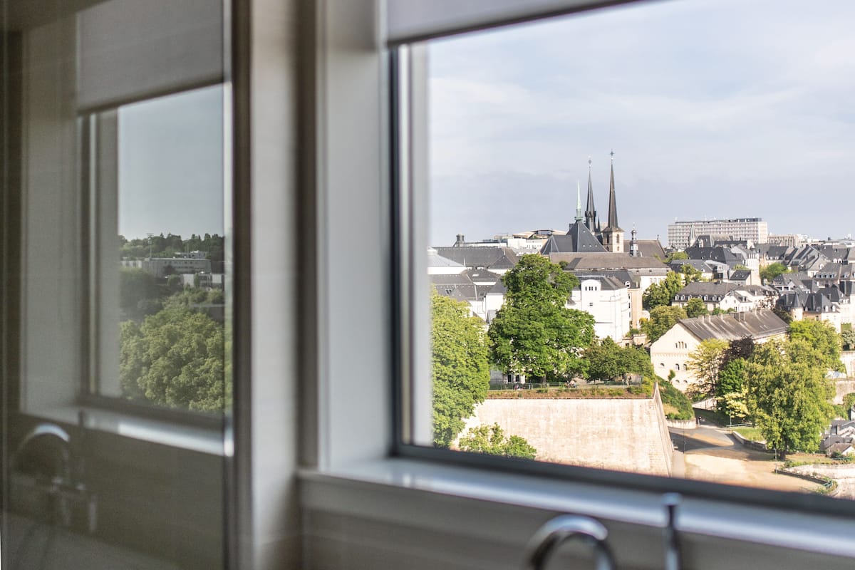 suite, 1 king bed (prestige. panoramic view) | city view