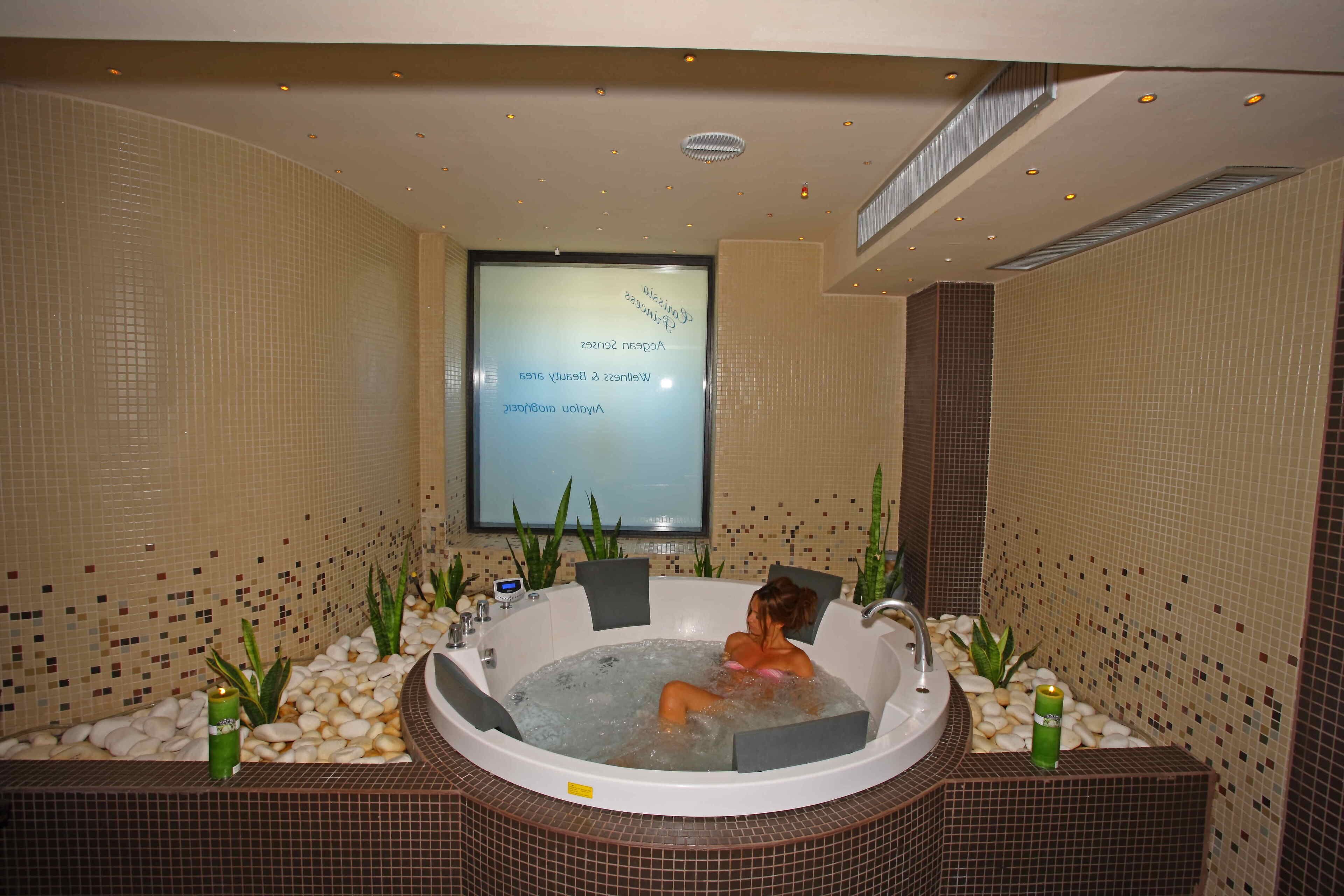 indoor spa tub