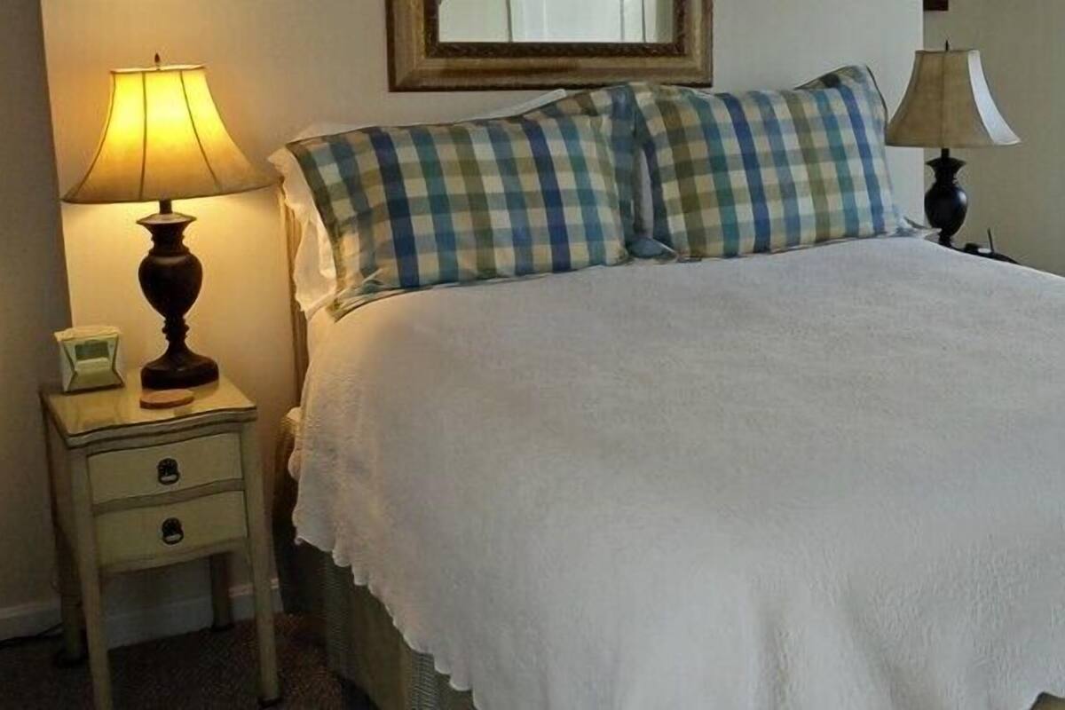 Premier Suite, 1 Queen Bed with Sofa bed, Kitchen