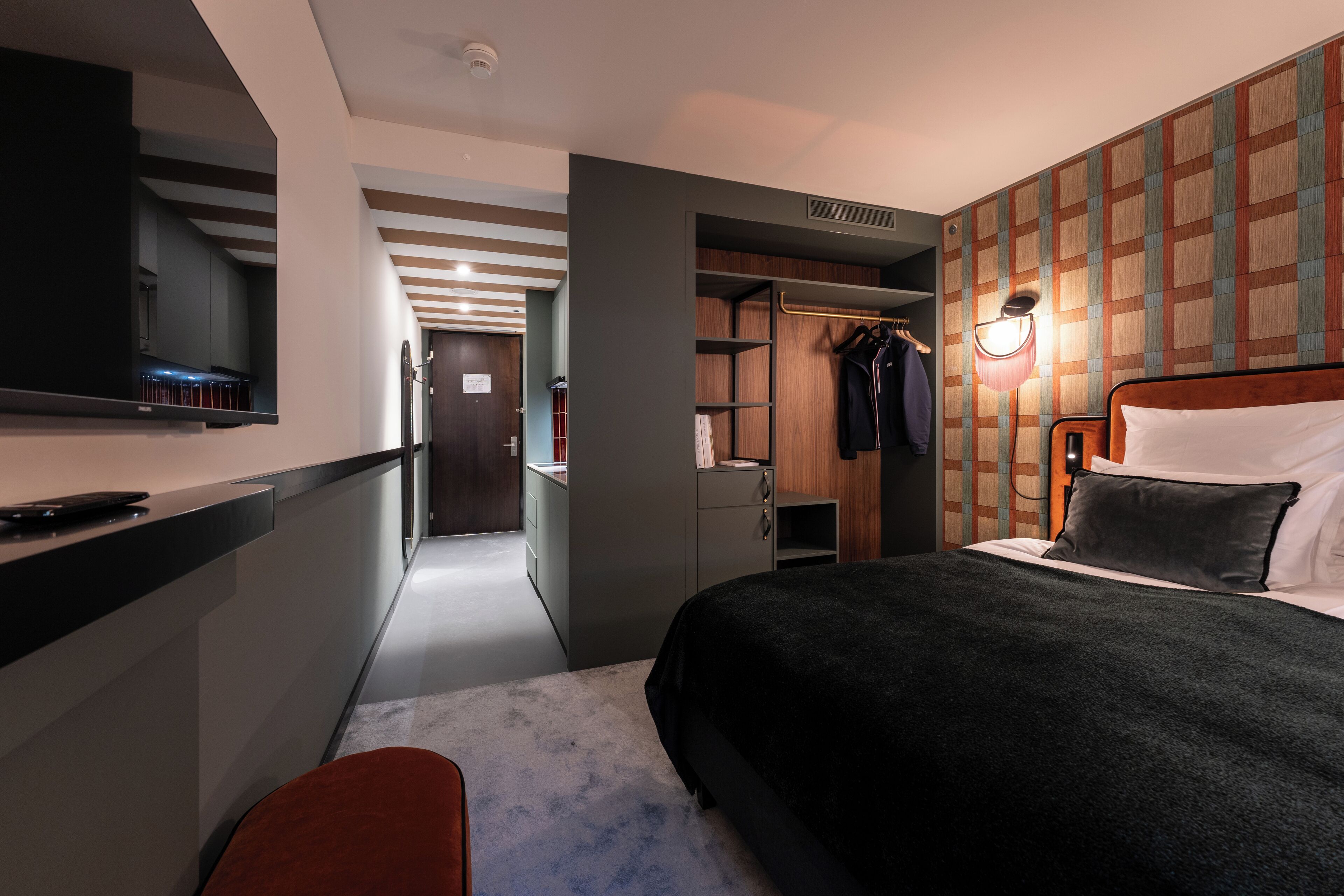 junior suite | hypo-allergenic bedding, down duvets, free minibar, in-room safe