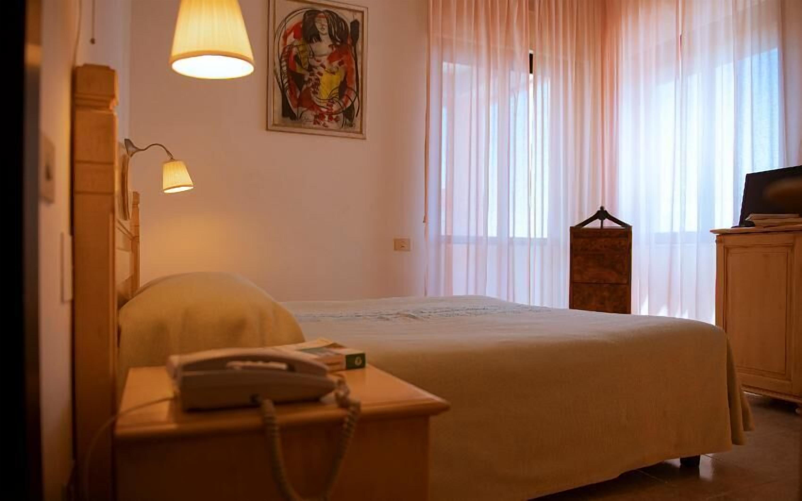 In-room safe, desk, blackout drapes, free WiFi