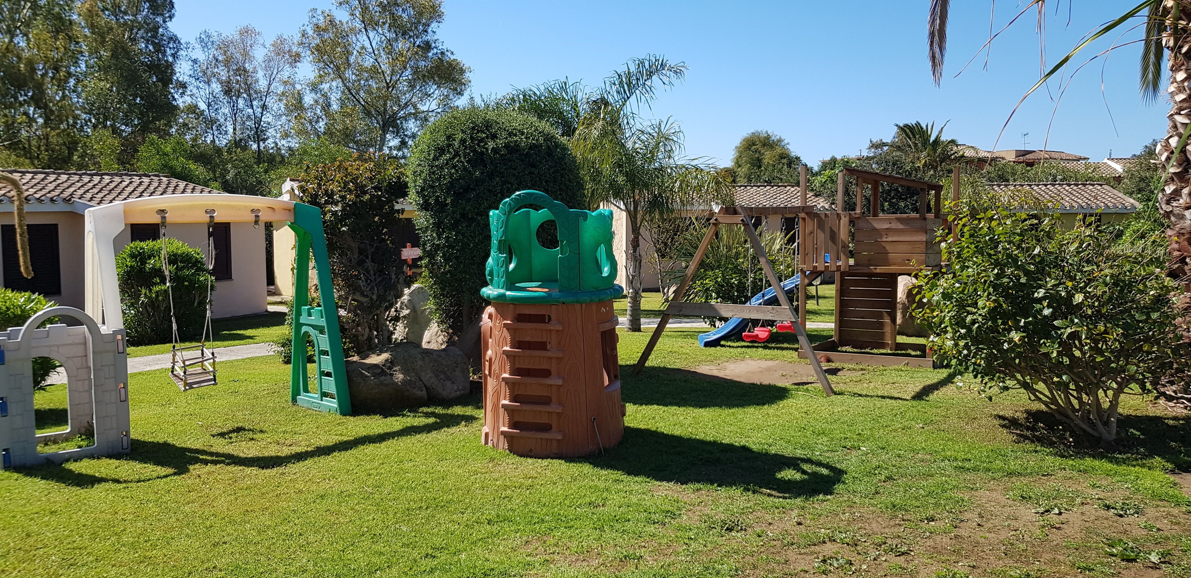 children’s play area – outdoor