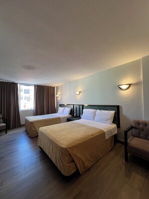 Suite, 2 Double Beds | Free WiFi, bed sheets - Hotel Universo Guadalajara (Guadalajara)