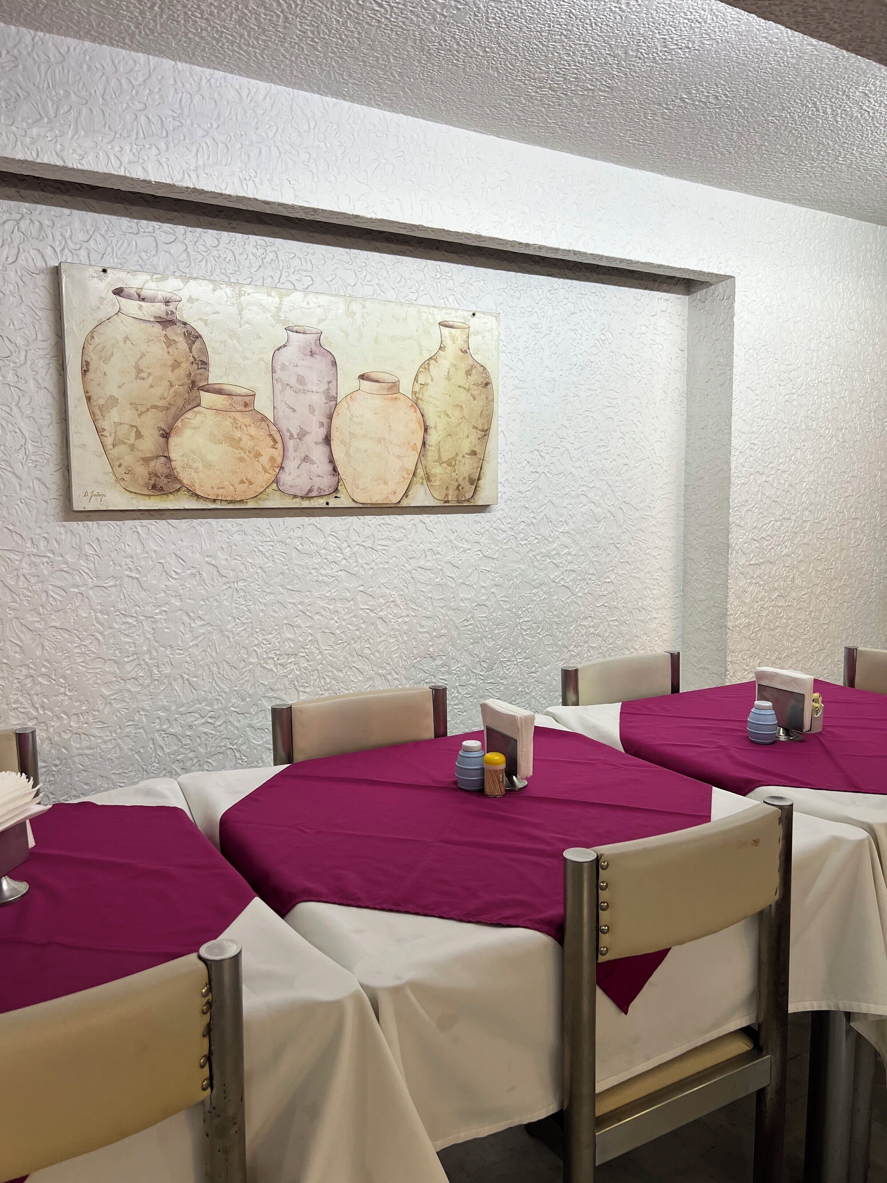 Breakfast, lunch, dinner served; Mexican cuisine 