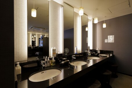 Hotel Monterey Kyoto - Image 11