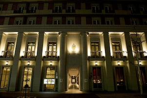 Front of property – evening/night