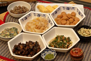 Café da manhã com buffet todos os dias (JPY 4000 por pessoa) 