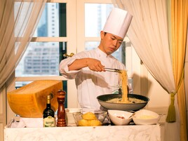 Se ofrece un desayuno bufé (3800 JPY por persona)