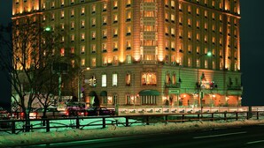 A large, multi-story hotel with a prominent sign at the top. - Hotel Monterey Sapporo (Sapporo)