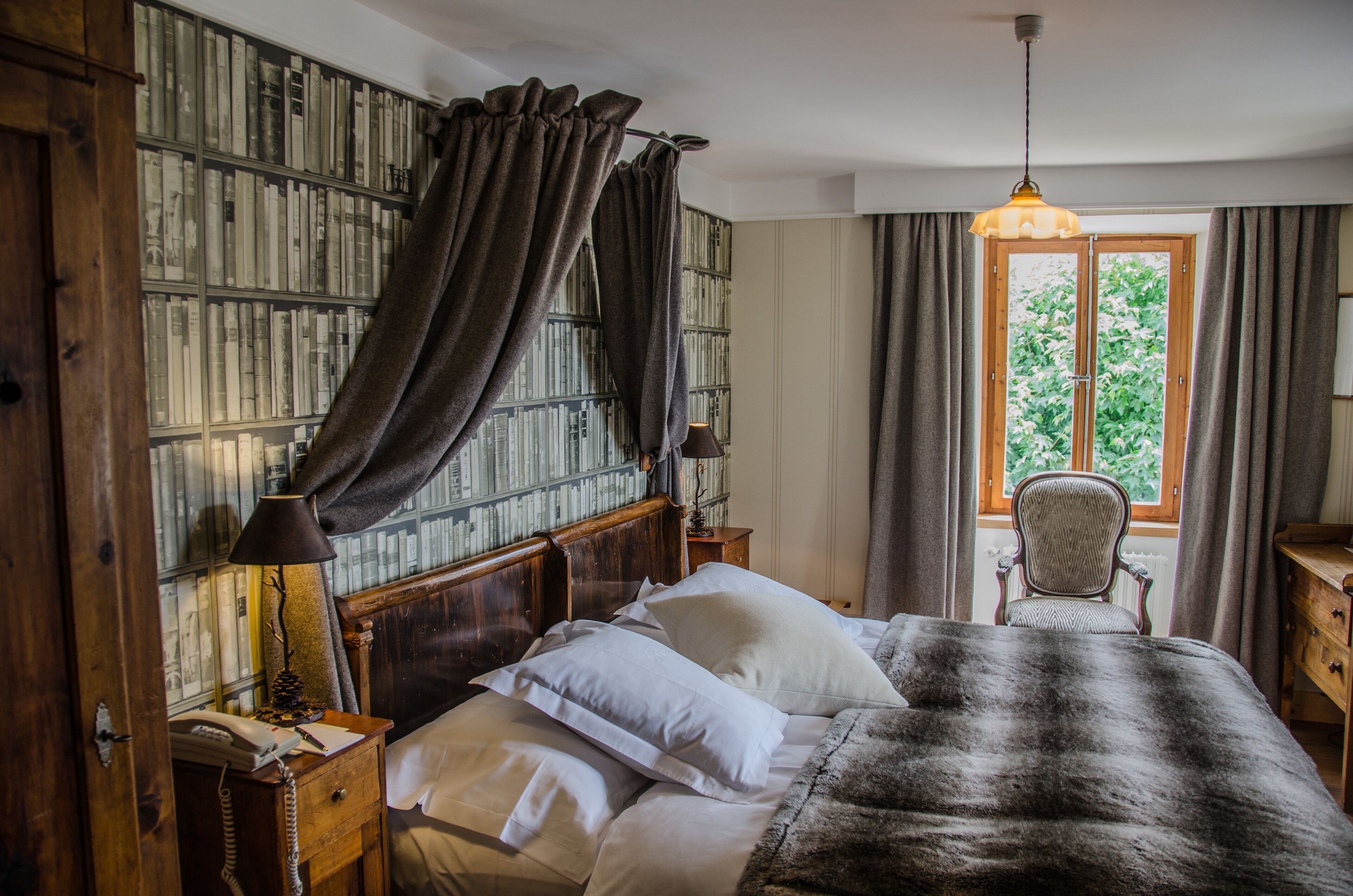 classic double or twin room, non smoking, mountain view | premium bedding, in-room safe, desk, soundproofing