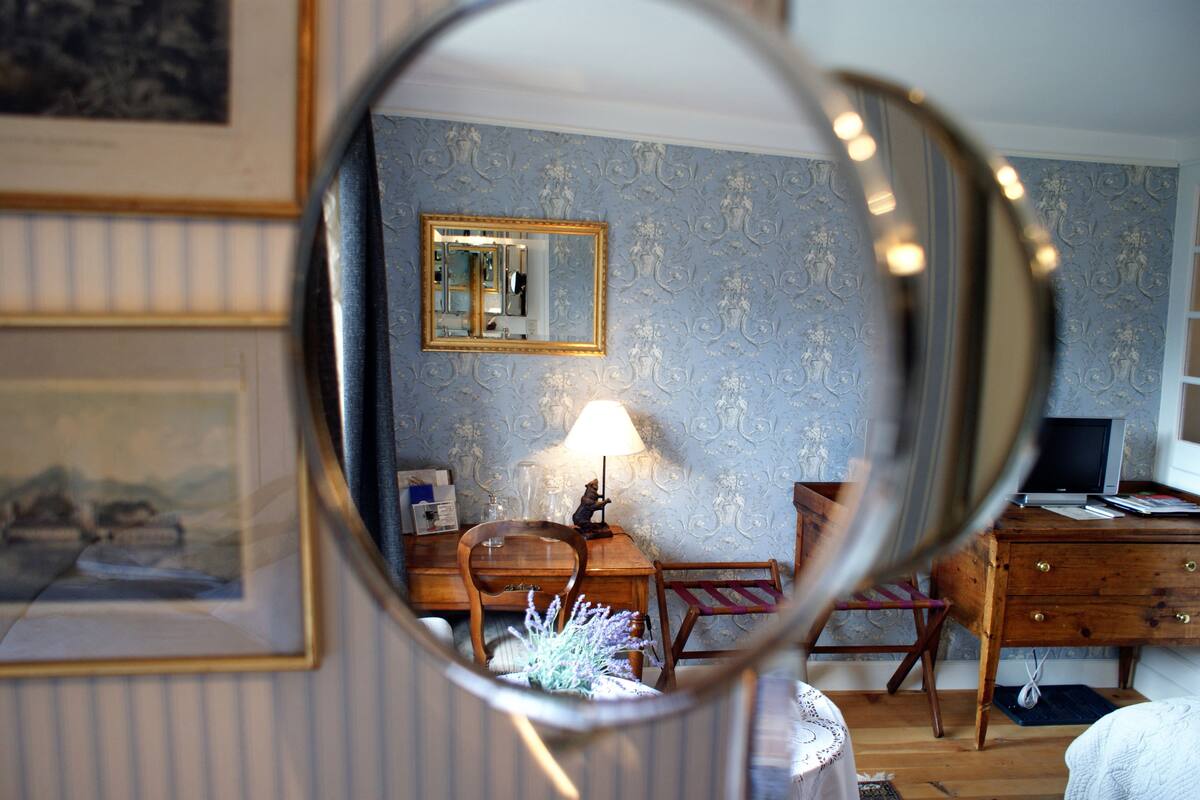 classic double or twin room, non smoking, mountain view | premium bedding, in-room safe, desk, soundproofing