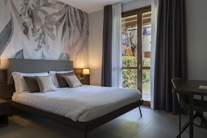 Premium bedding, minibar, in-room safe, desk