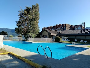 3 outdoor pools