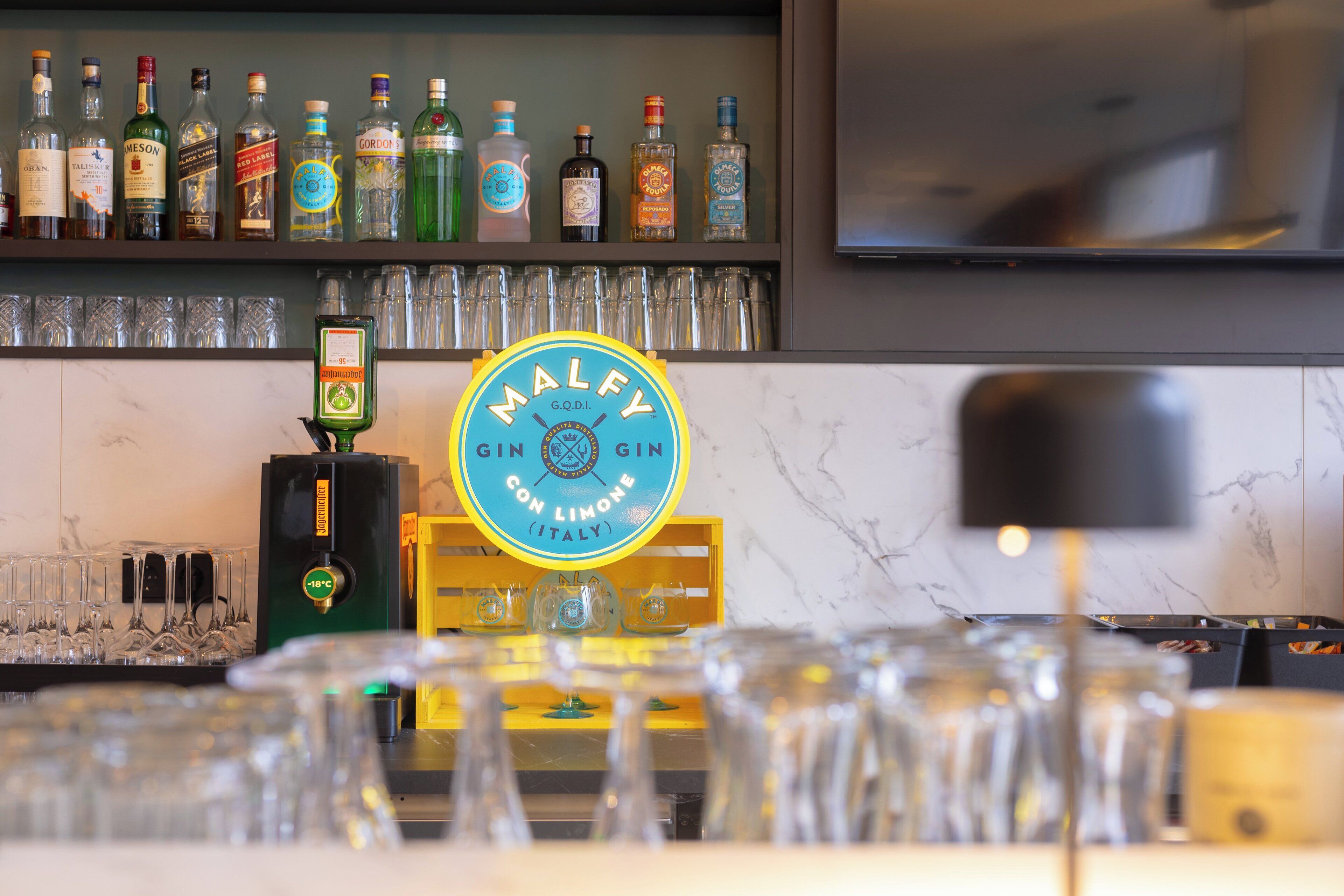 Bar (en la propiedad)