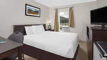 Standard Room, 1 Queen Bed