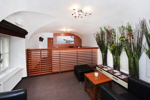 Reception - APLEND CITY Hotel Michalska (Bratislava)