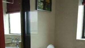 Hair dryer, slippers - Zhong Xiang Hotel (Shanghai)