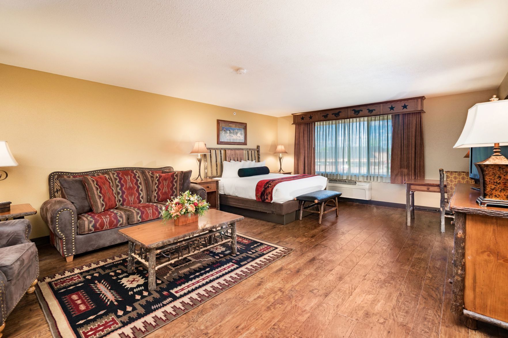 Pillowtop beds, desk, laptop workspace, blackout drapes