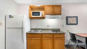 Standard Studio, Non Smoking, Refrigerator & Microwave