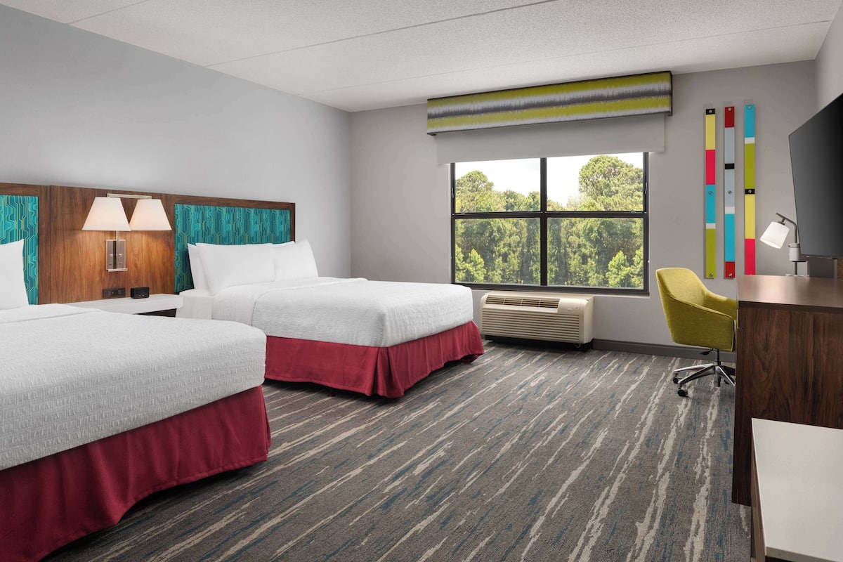 Zimmersafe, schallisolierte Zimmer, Bügeleisen/Bügelbrett