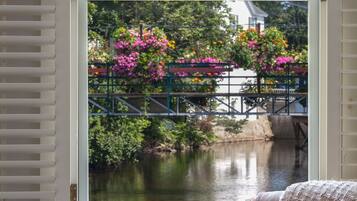 Kamar Single, 1 Tempat Tidur King | Pemandangan dari kamar