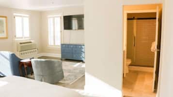 Dobbeltrom, flere senger | Strykejern/-brett, wi-fi (inkludert) og sengetøy