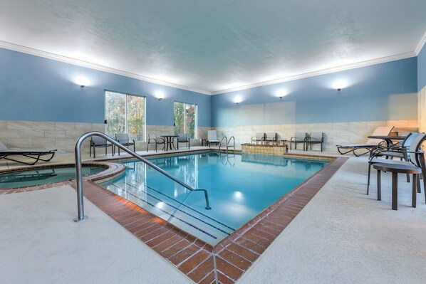 Indoor pool, pool loungers