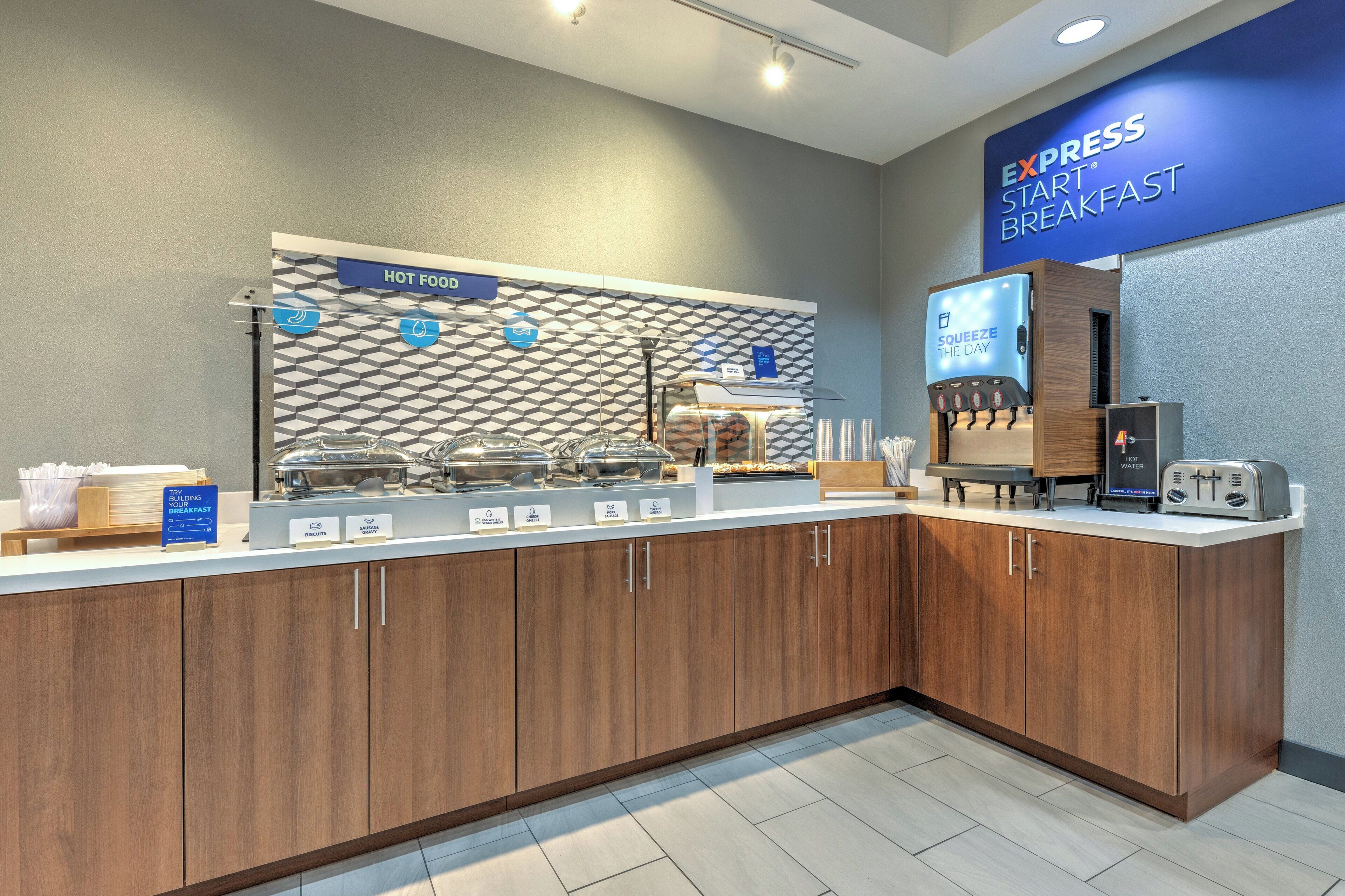 free buffet breakfast