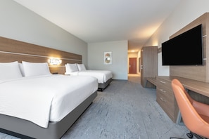 Allergiatestatut vuodevaatteet, tallelokero huoneessa, työpöytä