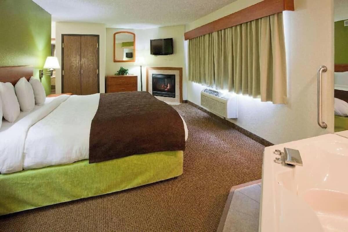 Soundproofing, iron/ironing board, rollaway beds, free WiFi