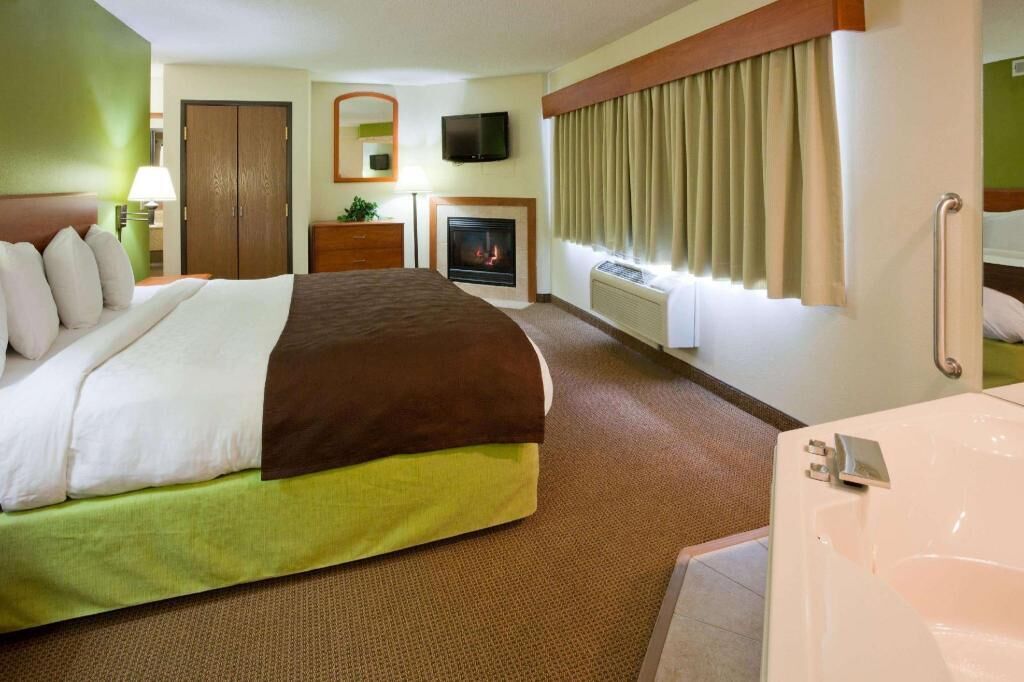 Soundproofing, iron/ironing board, rollaway beds, free WiFi