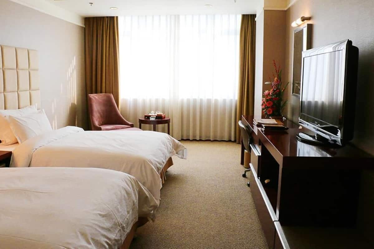 Superior-værelse - 2 enkeltsenge | Premium-sengetøj, gratis minibar, pengeskab på værelset, skrivebord
